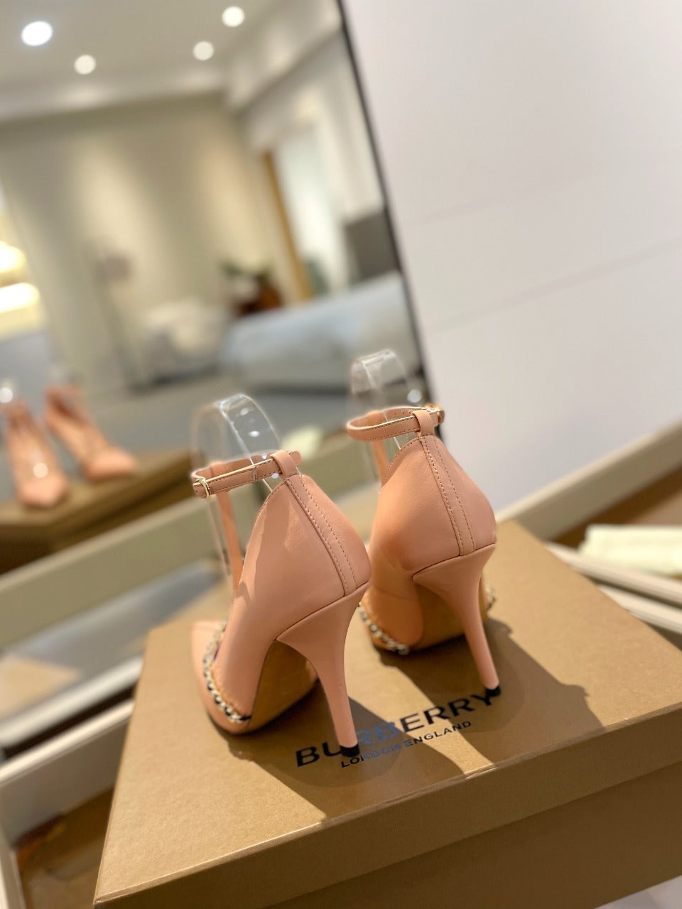 BURBERRY 26S HIGH HEELS 105 MM IN NUDE PINK CALFSKIN