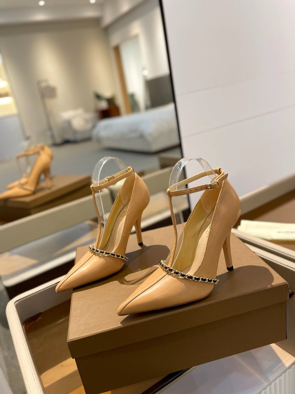 BURBERRY 26S HIGH HEELS 105 MM IN NUDE BEIGE CALFSKIN
