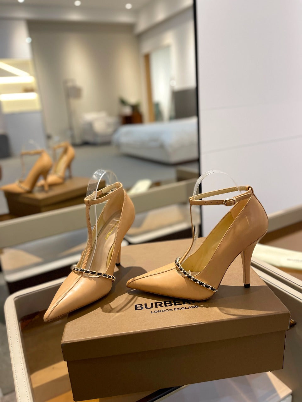 BURBERRY 26S HIGH HEELS 105 MM IN NUDE BEIGE CALFSKIN