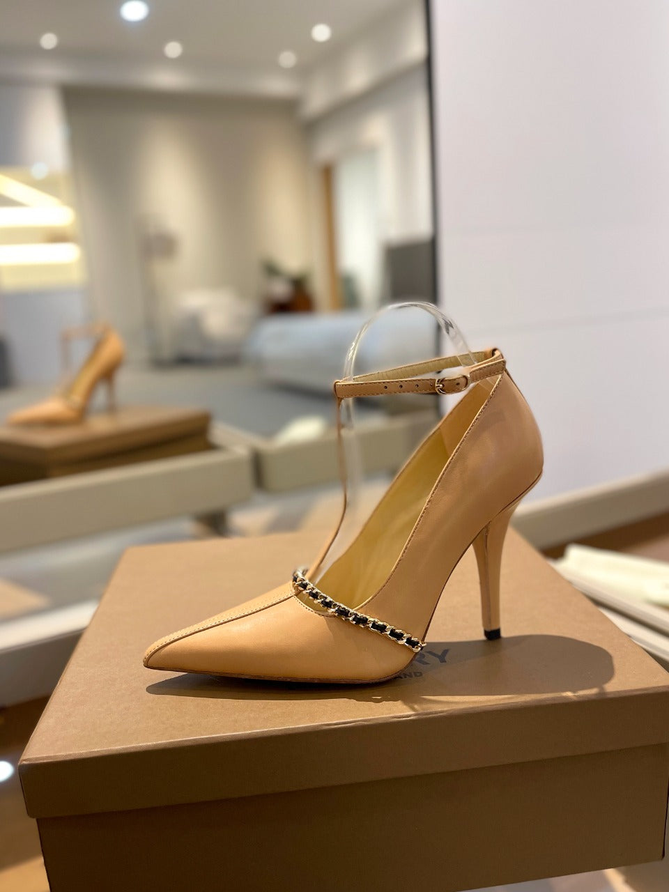 BURBERRY 26S HIGH HEELS 105 MM IN NUDE BEIGE CALFSKIN