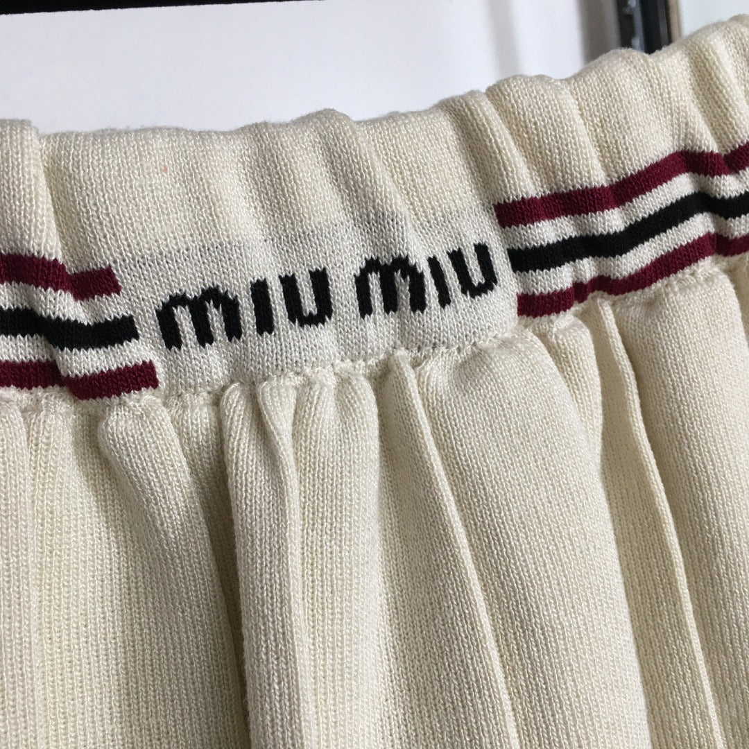 MIUMIU 26S KNITTED MINI PLEATED SKIRT 890