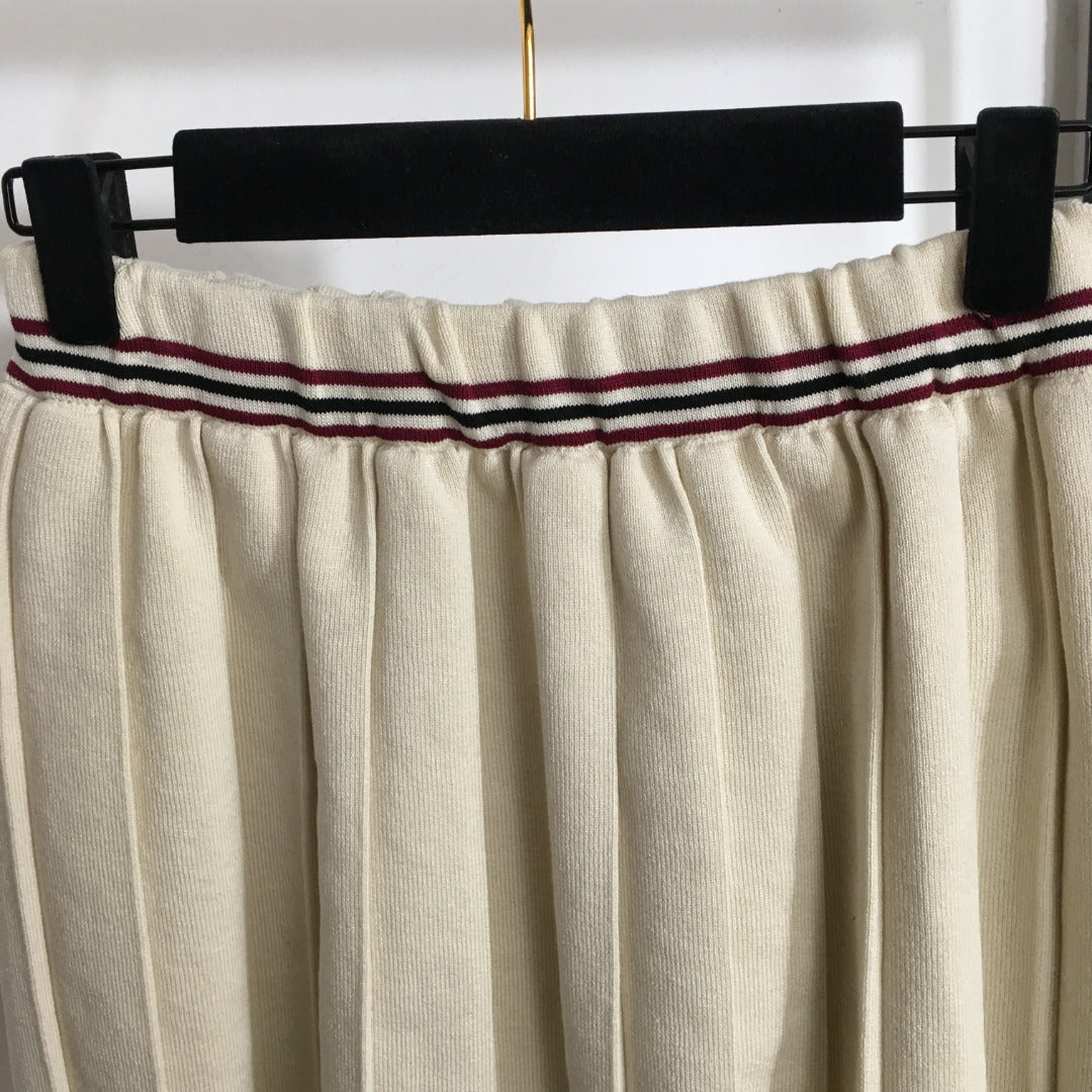 MIUMIU 26S KNITTED MINI PLEATED SKIRT 890